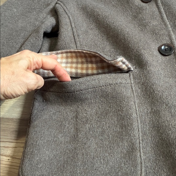 Lands’ End Wool hooded Coat Taupe Plaid interior Button up Women’s 10 Warm Cozy - Picture 7 of 11